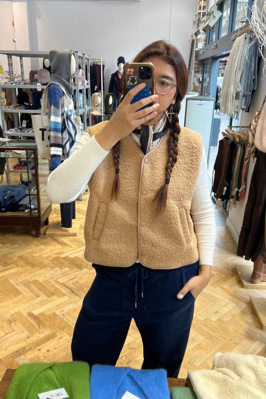 Kirsten Sleveless Jacket -Brown